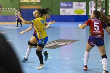 El Rocasa suma un punto ante Guardés en un partido no apto para cardíacos/TA.